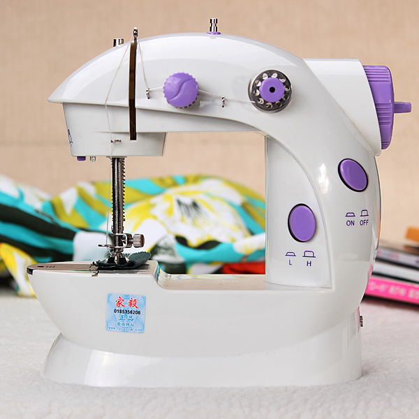mini sewing machine